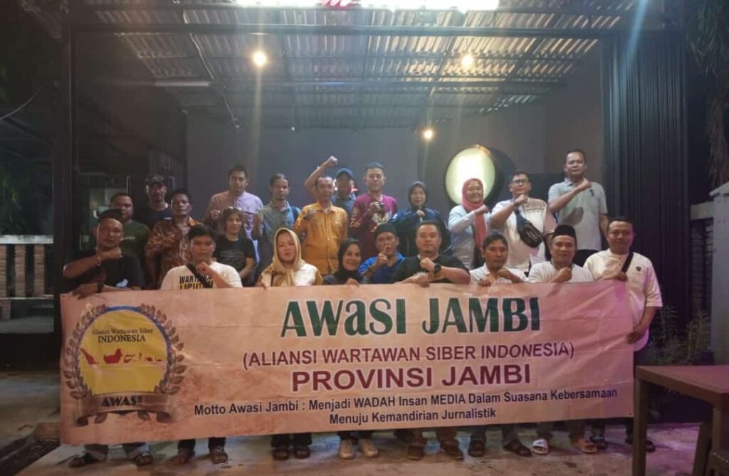 Gelar Buka Puasa Bersama, AWaSI Jambi Juga Adakan Bimbingan Jurnalistik